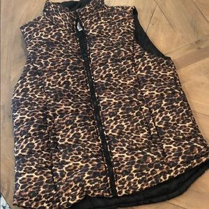 Size XL leopard print puffy vest